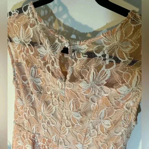 SUZY SHIER lace  dress - Picture 4 of 5